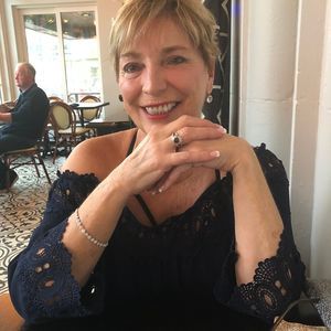 Meet your Posher, Deborah